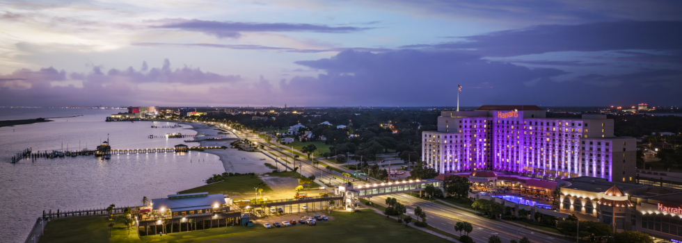 Picture of a casino near a beach